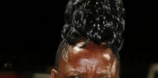 Papa Penny shows Mbaks, Mashatile the middle finger