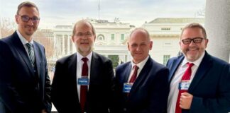 Solidarity trip to White House