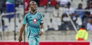 Pirates hand the armband to Sibisi